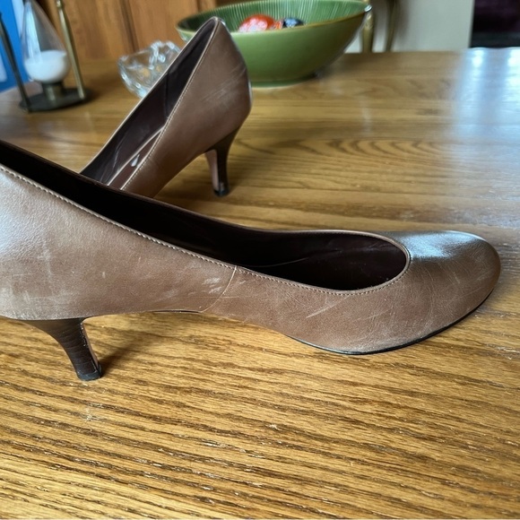 Cole Haan Brown Nike Air Pumps size 10 - Picture 8 of 9